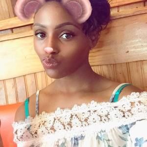 Meet your Posher, Lashaee